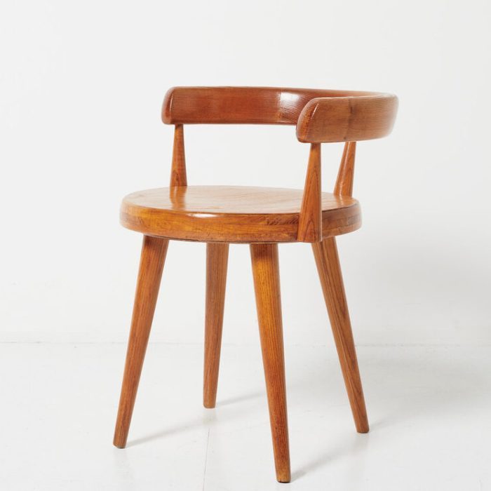 Fauteuil tournant Charlotte Perriand