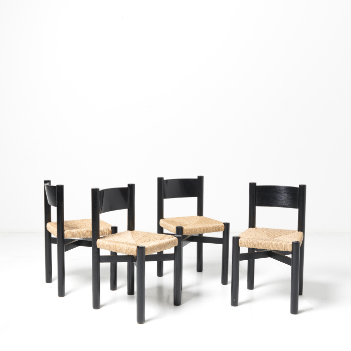 Chaises paillées noires Charlotte Perriand